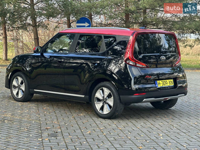 Черный Киа Soul, объемом двигателя 0 л и пробегом 100 тыс. км за 18800 $, фото 5 на Automoto.ua