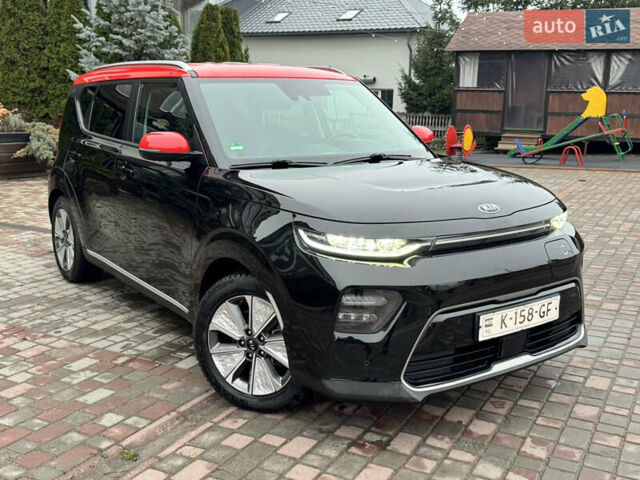Черный Киа Soul, объемом двигателя 0 л и пробегом 128 тыс. км за 17999 $, фото 5 на Automoto.ua