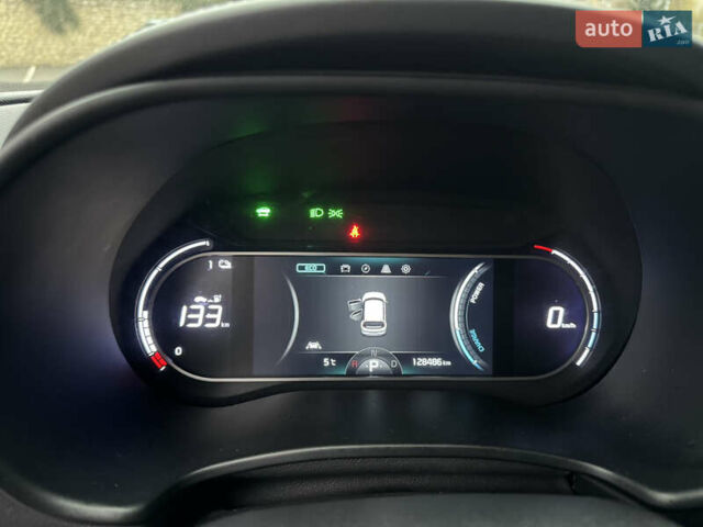 Черный Киа Soul, объемом двигателя 0 л и пробегом 128 тыс. км за 17999 $, фото 31 на Automoto.ua