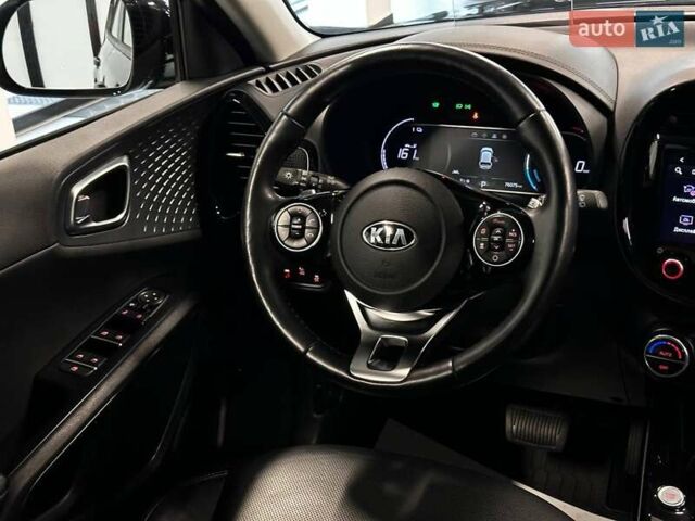 Черный Киа Soul, объемом двигателя 0 л и пробегом 70 тыс. км за 18900 $, фото 33 на Automoto.ua