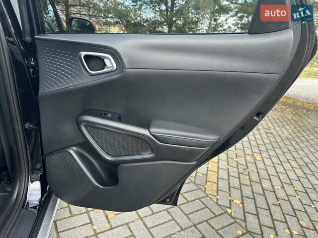Черный Киа Soul, объемом двигателя 0 л и пробегом 100 тыс. км за 18800 $, фото 41 на Automoto.ua