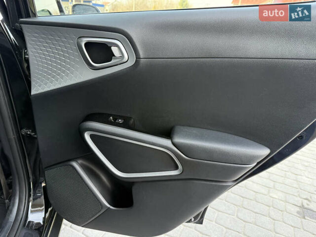 Черный Киа Soul, объемом двигателя 2 л и пробегом 18 тыс. км за 14799 $, фото 23 на Automoto.ua