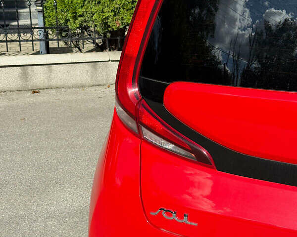 Черный Киа Soul, объемом двигателя 0 л и пробегом 72 тыс. км за 14800 $, фото 16 на Automoto.ua