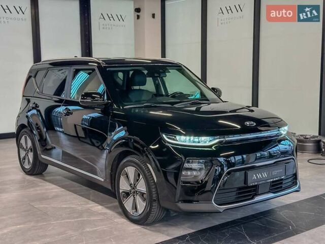 Черный Киа Soul, объемом двигателя 0 л и пробегом 70 тыс. км за 18900 $, фото 5 на Automoto.ua