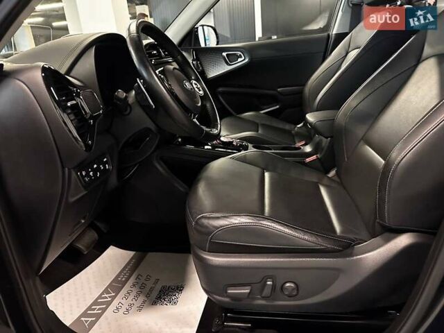 Черный Киа Soul, объемом двигателя 0 л и пробегом 70 тыс. км за 18900 $, фото 16 на Automoto.ua