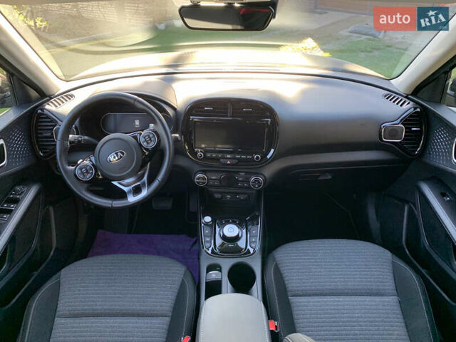 Черный Киа Soul, объемом двигателя 0 л и пробегом 79 тыс. км за 19299 $, фото 21 на Automoto.ua