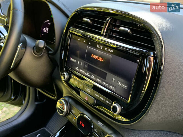 Черный Киа Soul, объемом двигателя 0 л и пробегом 79 тыс. км за 19299 $, фото 39 на Automoto.ua