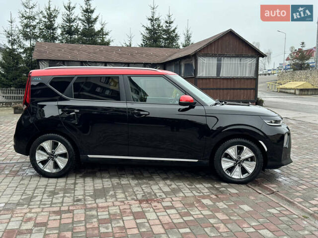 Черный Киа Soul, объемом двигателя 0 л и пробегом 128 тыс. км за 17999 $, фото 19 на Automoto.ua