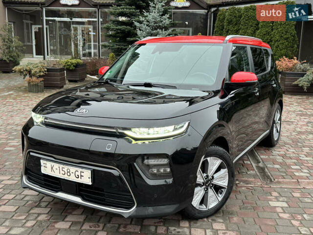 Черный Киа Soul, объемом двигателя 0 л и пробегом 128 тыс. км за 17999 $, фото 3 на Automoto.ua