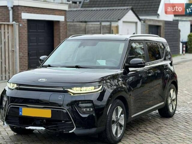 Черный Киа Soul, объемом двигателя 0 л и пробегом 29 тыс. км за 13950 $, фото 6 на Automoto.ua