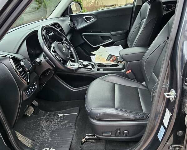 Черный Киа Soul, объемом двигателя 0 л и пробегом 70 тыс. км за 18600 $, фото 25 на Automoto.ua
