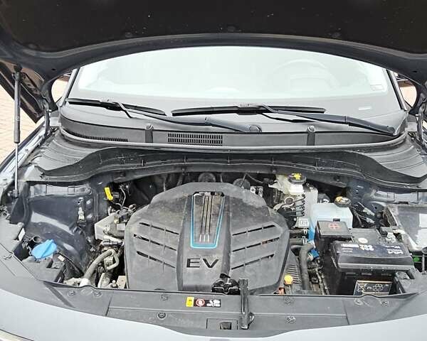 Черный Киа Soul, объемом двигателя 0 л и пробегом 70 тыс. км за 18600 $, фото 14 на Automoto.ua