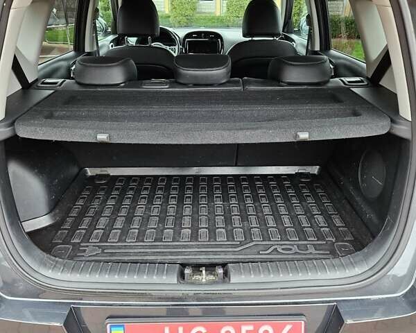 Черный Киа Soul, объемом двигателя 0 л и пробегом 70 тыс. км за 18600 $, фото 12 на Automoto.ua