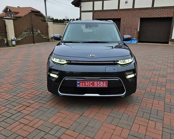 Черный Киа Soul, объемом двигателя 0 л и пробегом 70 тыс. км за 18600 $, фото 2 на Automoto.ua