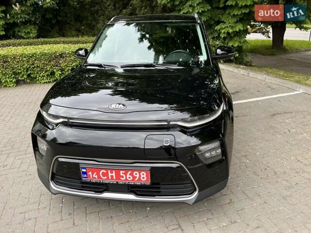 Чорний Кіа Soul, об'ємом двигуна 0 л та пробігом 65 тис. км за 17499 $, фото 1 на Automoto.ua