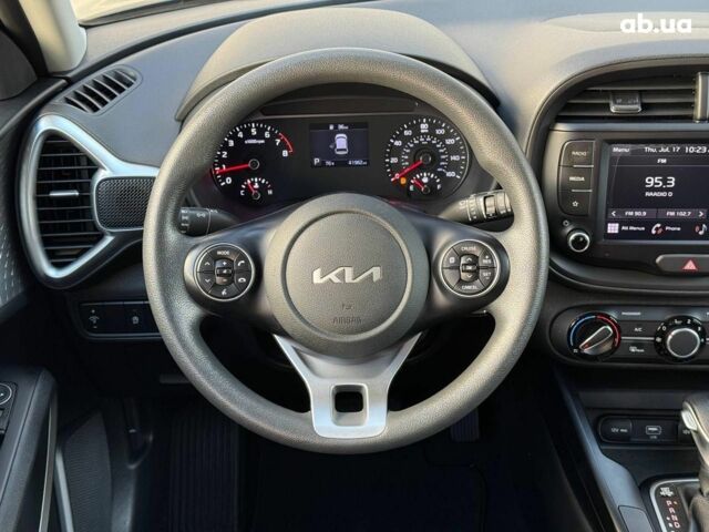 Черный Киа Soul, объемом двигателя 2 л и пробегом 67 тыс. км за 15990 $, фото 21 на Automoto.ua