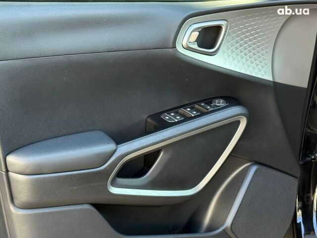 Черный Киа Soul, объемом двигателя 2 л и пробегом 67 тыс. км за 15990 $, фото 11 на Automoto.ua