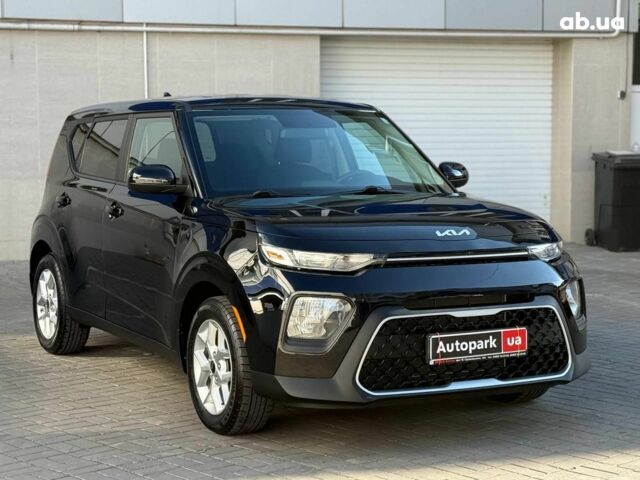 Черный Киа Soul, объемом двигателя 2 л и пробегом 67 тыс. км за 15990 $, фото 3 на Automoto.ua