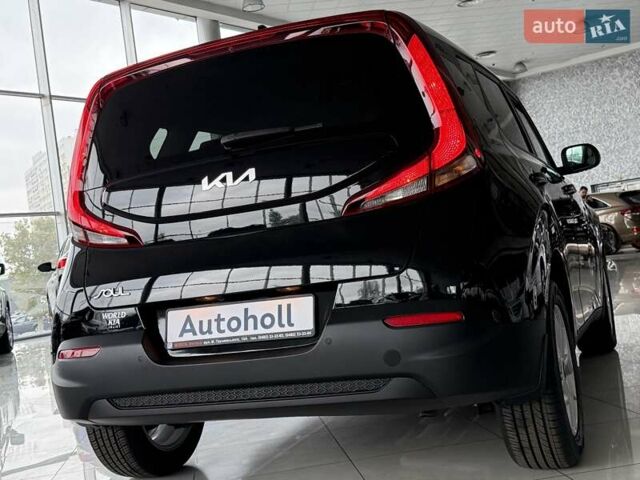 Черный Киа Soul, объемом двигателя 2 л и пробегом 50 тыс. км за 15800 $, фото 7 на Automoto.ua