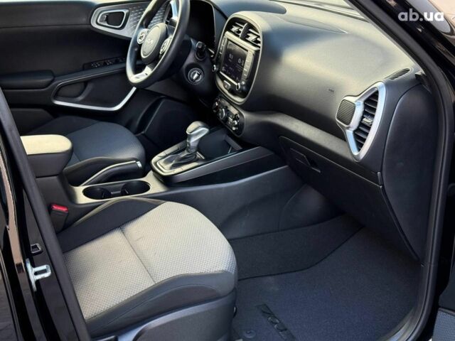 Черный Киа Soul, объемом двигателя 2 л и пробегом 67 тыс. км за 15990 $, фото 18 на Automoto.ua
