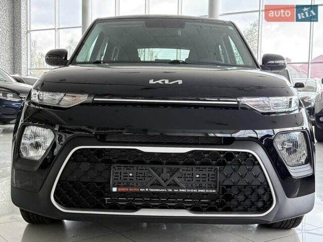 Черный Киа Soul, объемом двигателя 2 л и пробегом 68 тыс. км за 15500 $, фото 2 на Automoto.ua