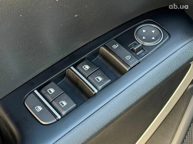 Черный Киа Soul, объемом двигателя 2 л и пробегом 67 тыс. км за 15990 $, фото 12 на Automoto.ua