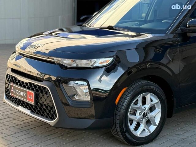 Черный Киа Soul, объемом двигателя 2 л и пробегом 67 тыс. км за 15990 $, фото 1 на Automoto.ua