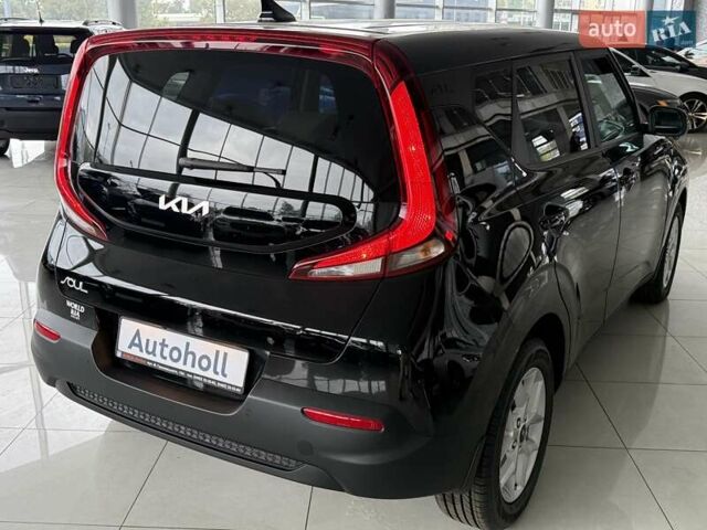 Черный Киа Soul, объемом двигателя 2 л и пробегом 50 тыс. км за 15800 $, фото 8 на Automoto.ua