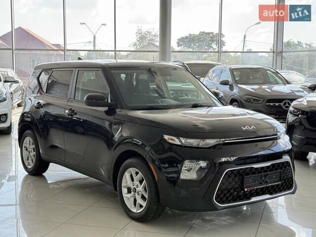 Черный Киа Soul, объемом двигателя 2 л и пробегом 68 тыс. км за 15500 $, фото 4 на Automoto.ua