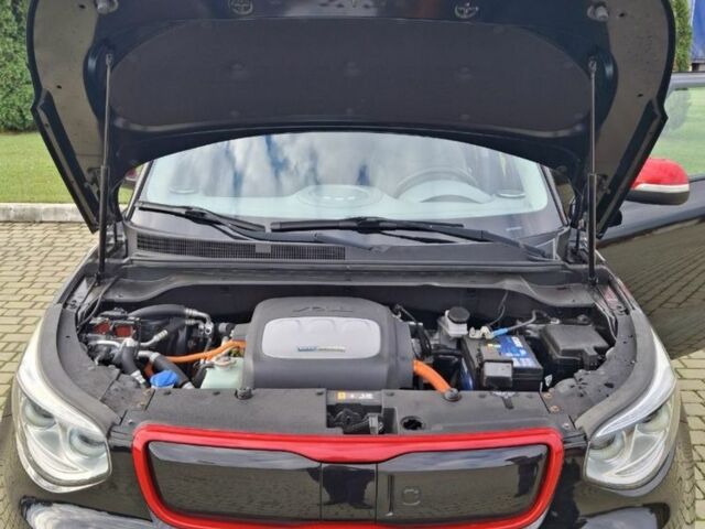 Черный Киа Soul, объемом двигателя 0 л и пробегом 98 тыс. км за 6700 $, фото 4 на Automoto.ua