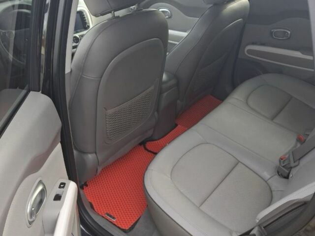 Черный Киа Soul, объемом двигателя 0 л и пробегом 98 тыс. км за 6700 $, фото 6 на Automoto.ua