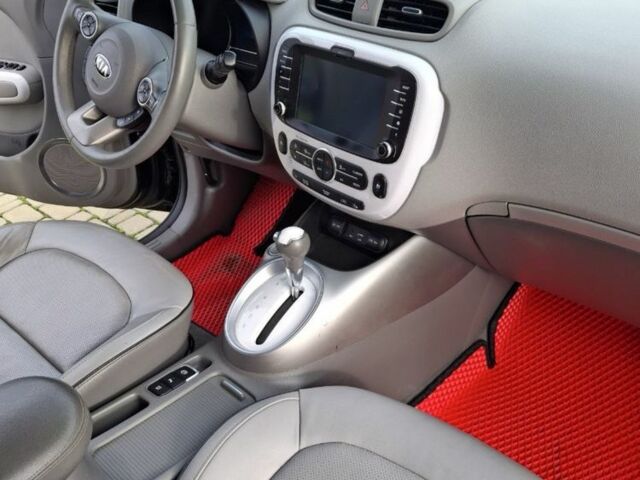 Черный Киа Soul, объемом двигателя 0 л и пробегом 98 тыс. км за 6700 $, фото 7 на Automoto.ua