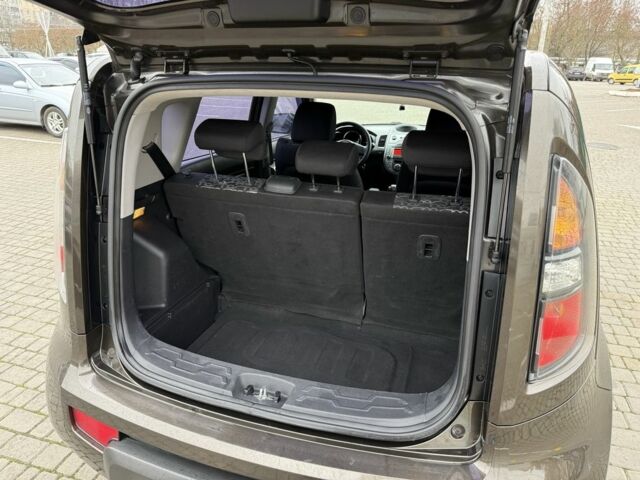 Коричневий Кіа Soul, об'ємом двигуна 1.6 л та пробігом 164 тис. км за 8000 $, фото 7 на Automoto.ua