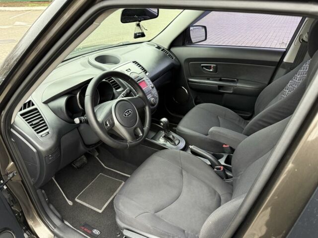 Коричневий Кіа Soul, об'ємом двигуна 1.6 л та пробігом 164 тис. км за 8000 $, фото 4 на Automoto.ua