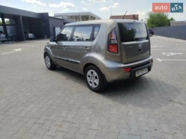 Коричневый Киа Soul, объемом двигателя 1.6 л и пробегом 234 тыс. км за 5500 $, фото 2 на Automoto.ua