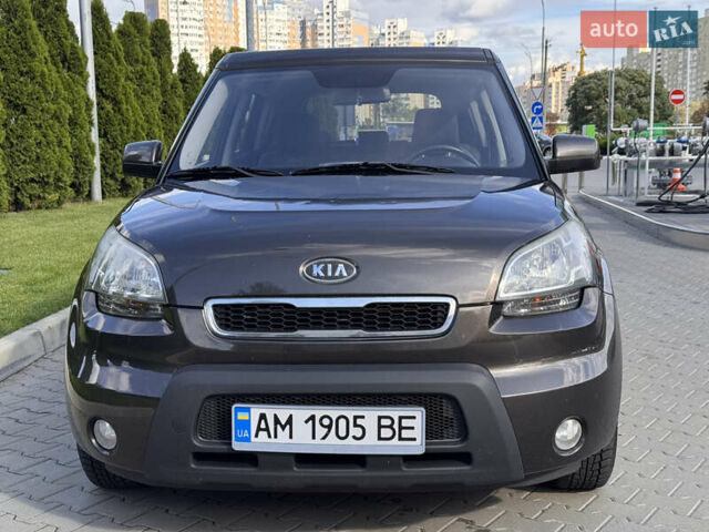 Коричневий Кіа Soul, об'ємом двигуна 1.59 л та пробігом 300 тис. км за 6200 $, фото 1 на Automoto.ua