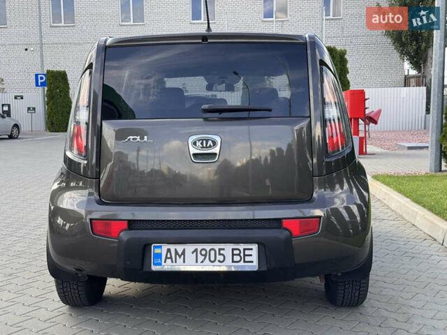 Коричневий Кіа Soul, об'ємом двигуна 1.59 л та пробігом 300 тис. км за 6200 $, фото 4 на Automoto.ua