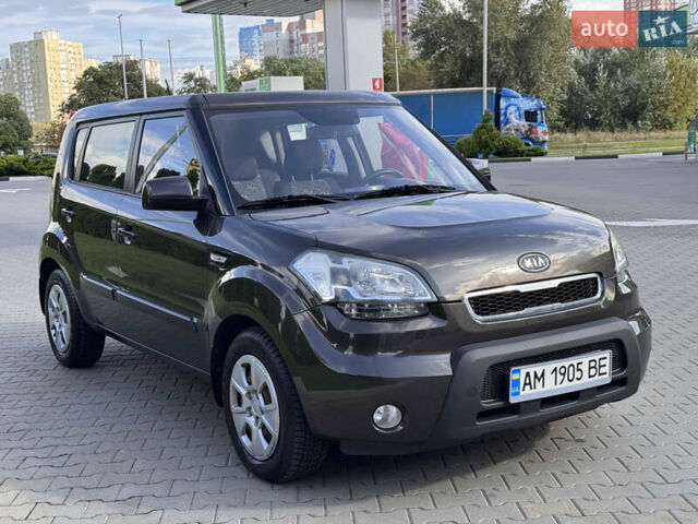 Коричневий Кіа Soul, об'ємом двигуна 1.59 л та пробігом 300 тис. км за 6200 $, фото 2 на Automoto.ua