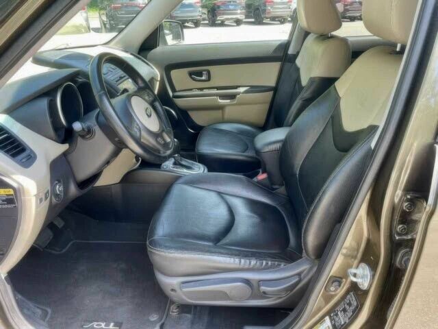 Коричневый Киа Soul, объемом двигателя 2 л и пробегом 81 тыс. км за 4300 $, фото 8 на Automoto.ua