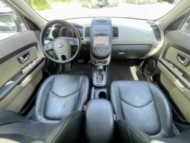 Коричневый Киа Soul, объемом двигателя 2 л и пробегом 80 тыс. км за 1900 $, фото 5 на Automoto.ua