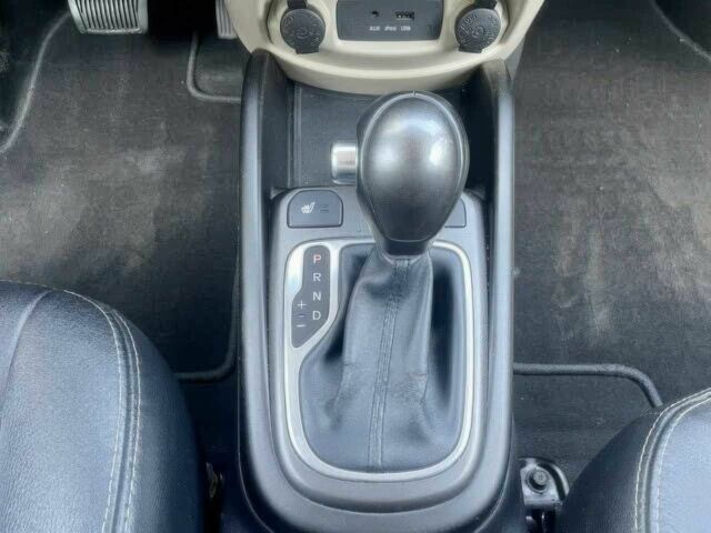 Коричневый Киа Soul, объемом двигателя 2 л и пробегом 80 тыс. км за 1900 $, фото 8 на Automoto.ua