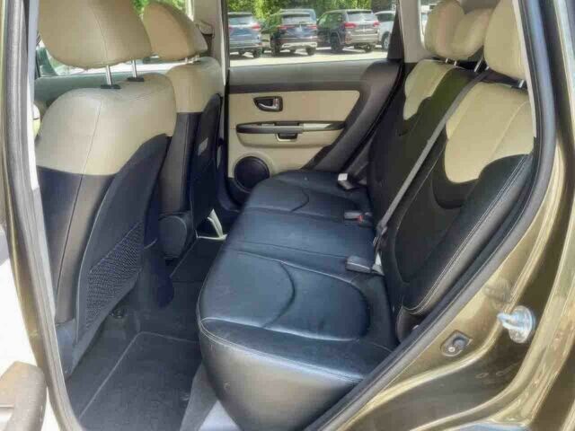 Коричневый Киа Soul, объемом двигателя 2 л и пробегом 81 тыс. км за 4300 $, фото 10 на Automoto.ua