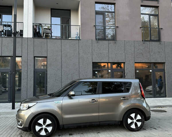 Коричневый Киа Soul, объемом двигателя 0 л и пробегом 113 тыс. км за 8300 $, фото 29 на Automoto.ua