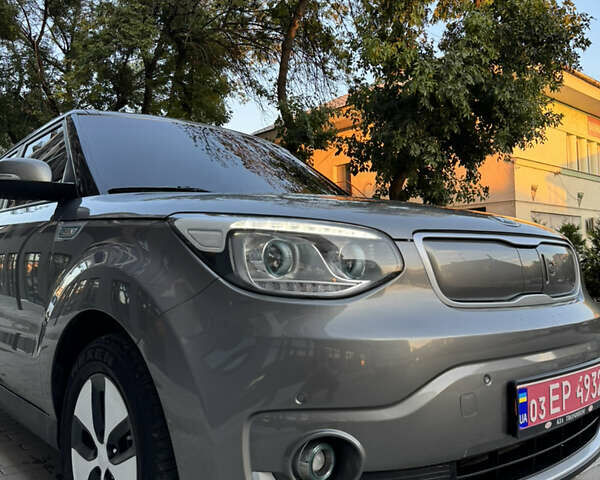 Коричневый Киа Soul, объемом двигателя 0 л и пробегом 113 тыс. км за 8300 $, фото 2 на Automoto.ua