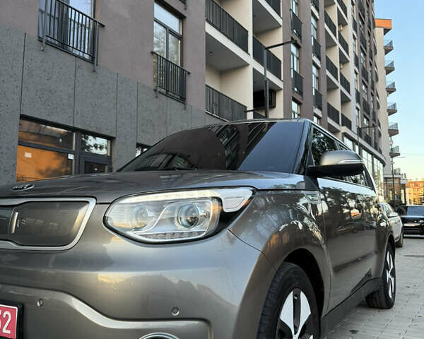 Коричневый Киа Soul, объемом двигателя 0 л и пробегом 113 тыс. км за 8300 $, фото 3 на Automoto.ua