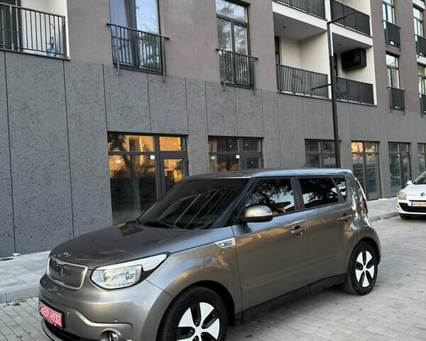 Коричневый Киа Soul, объемом двигателя 0 л и пробегом 113 тыс. км за 8300 $, фото 9 на Automoto.ua