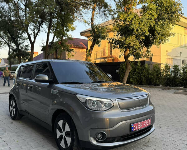 Коричневый Киа Soul, объемом двигателя 0 л и пробегом 113 тыс. км за 8300 $, фото 4 на Automoto.ua