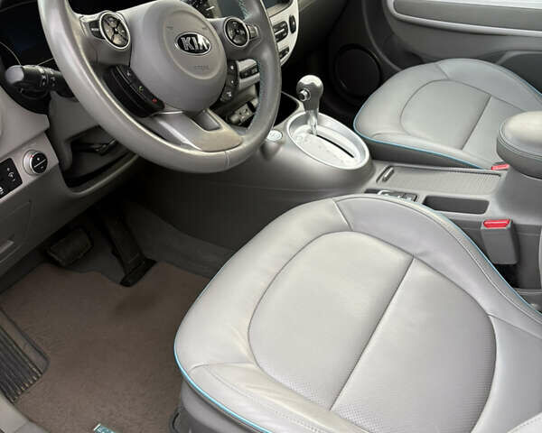 Коричневый Киа Soul, объемом двигателя 0 л и пробегом 83 тыс. км за 6900 $, фото 9 на Automoto.ua