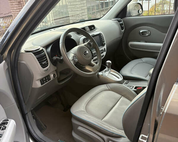 Коричневый Киа Soul, объемом двигателя 0 л и пробегом 83 тыс. км за 6900 $, фото 8 на Automoto.ua