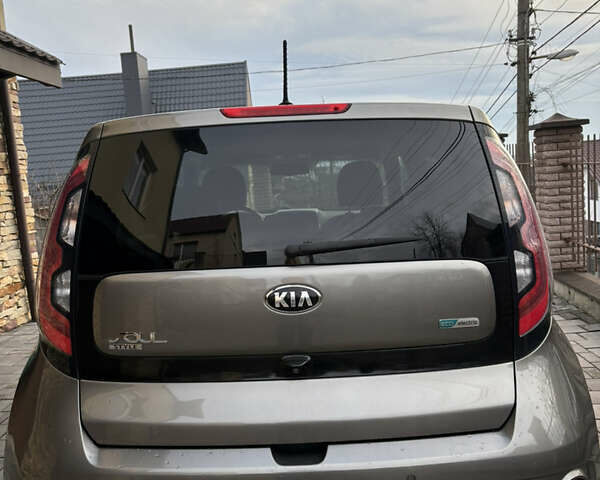 Коричневый Киа Soul, объемом двигателя 0 л и пробегом 83 тыс. км за 6900 $, фото 3 на Automoto.ua